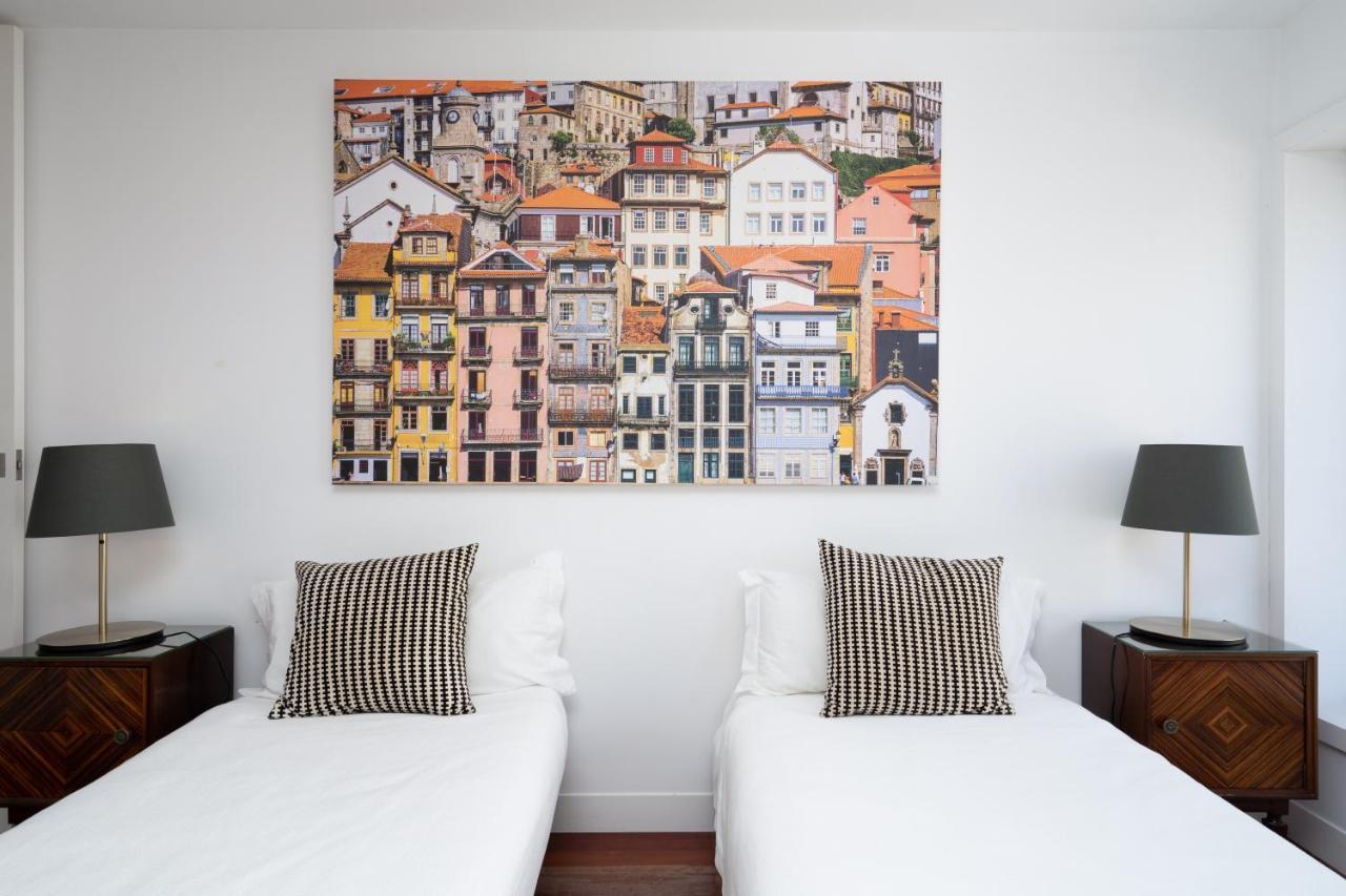 Bright Modern Flats With Balcony - City Center Appartamento Oporto